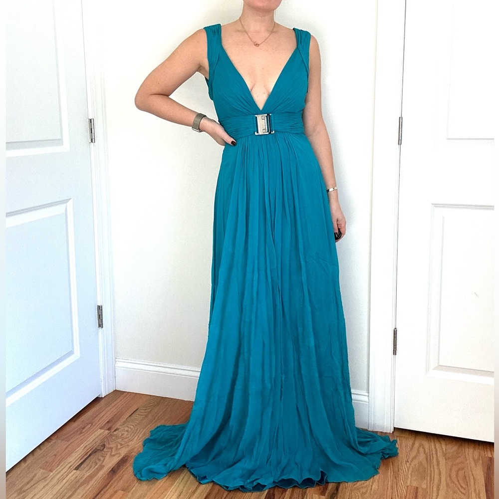 Gorgeous Silk Chiffon Open Back Deep V Black Tie evening Gown